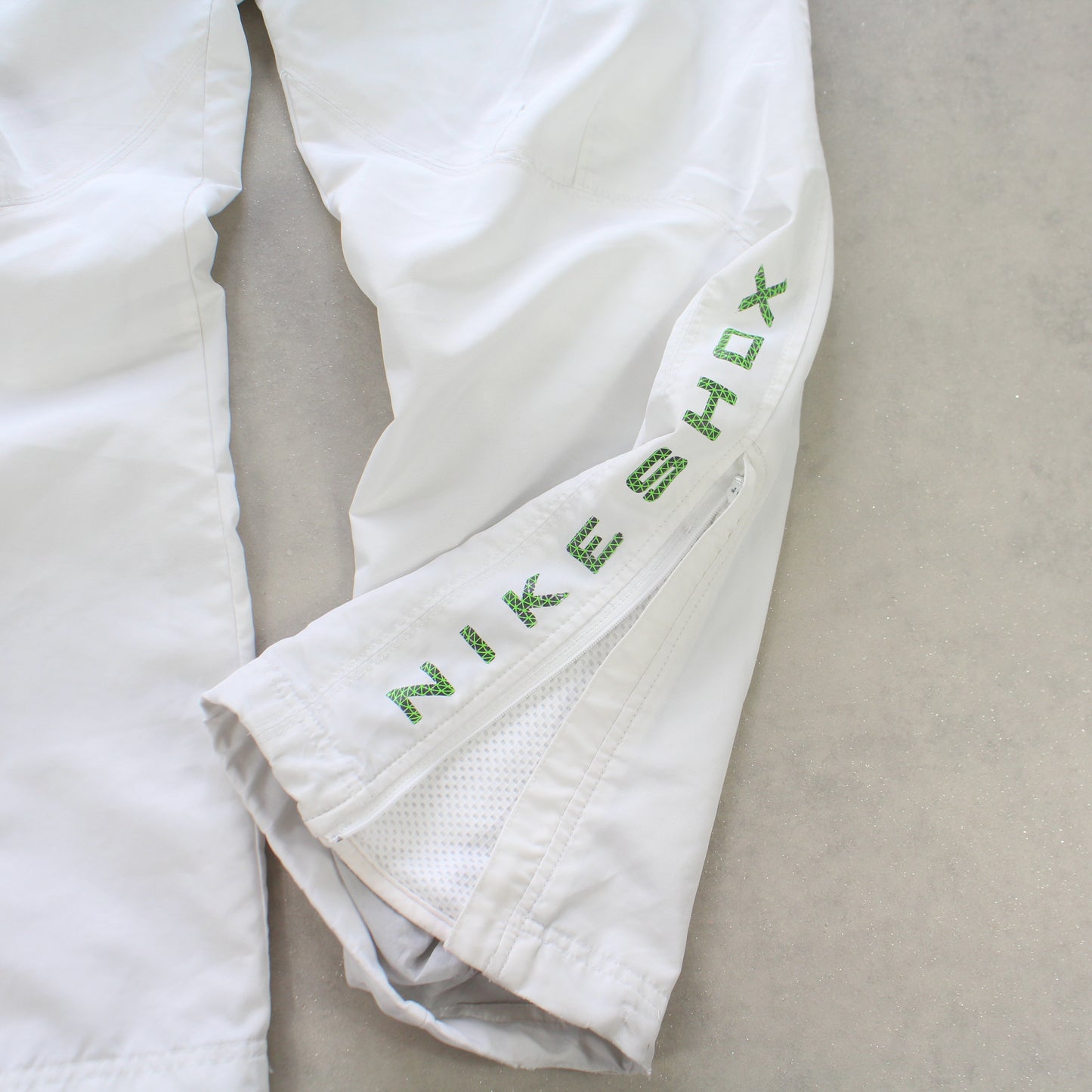 SUPER RARE 2000s Baggy Nike Shox Trackpants White - (L)