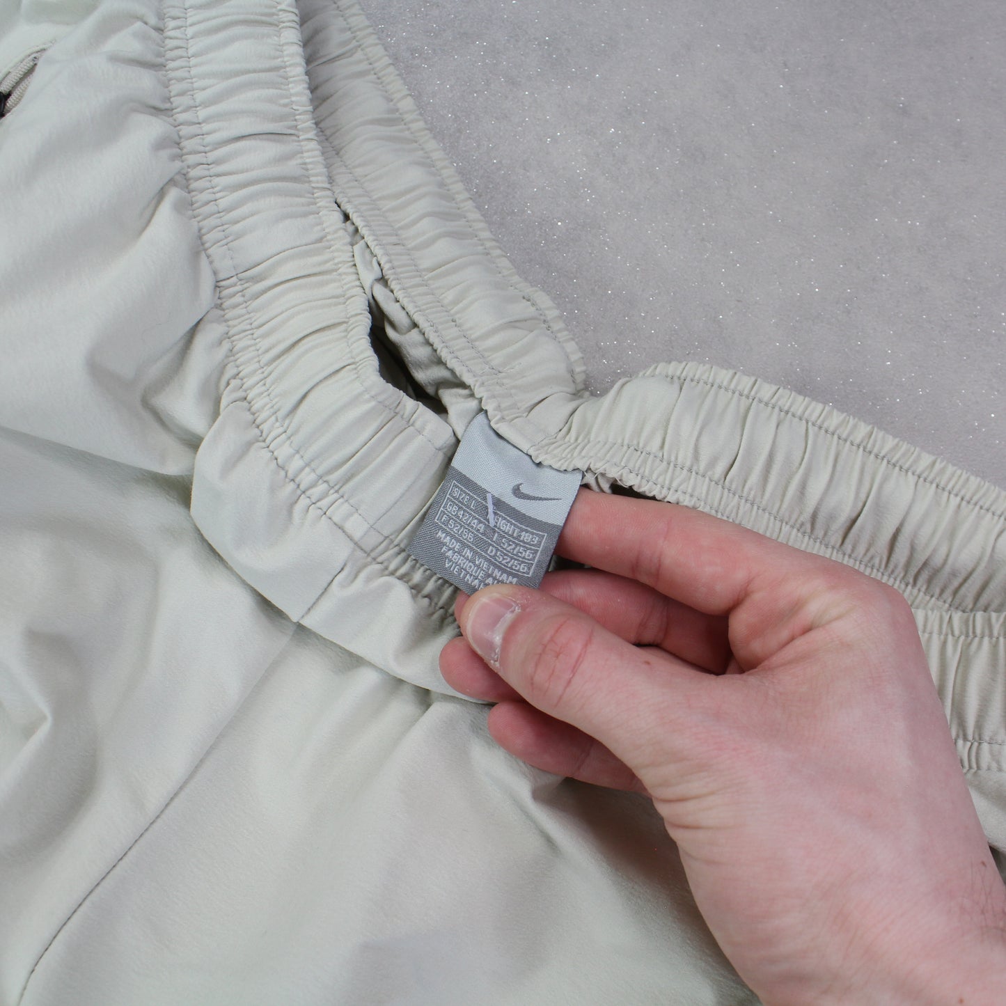 SUPER RARE 00s Nike Trackpants Cream - (L)