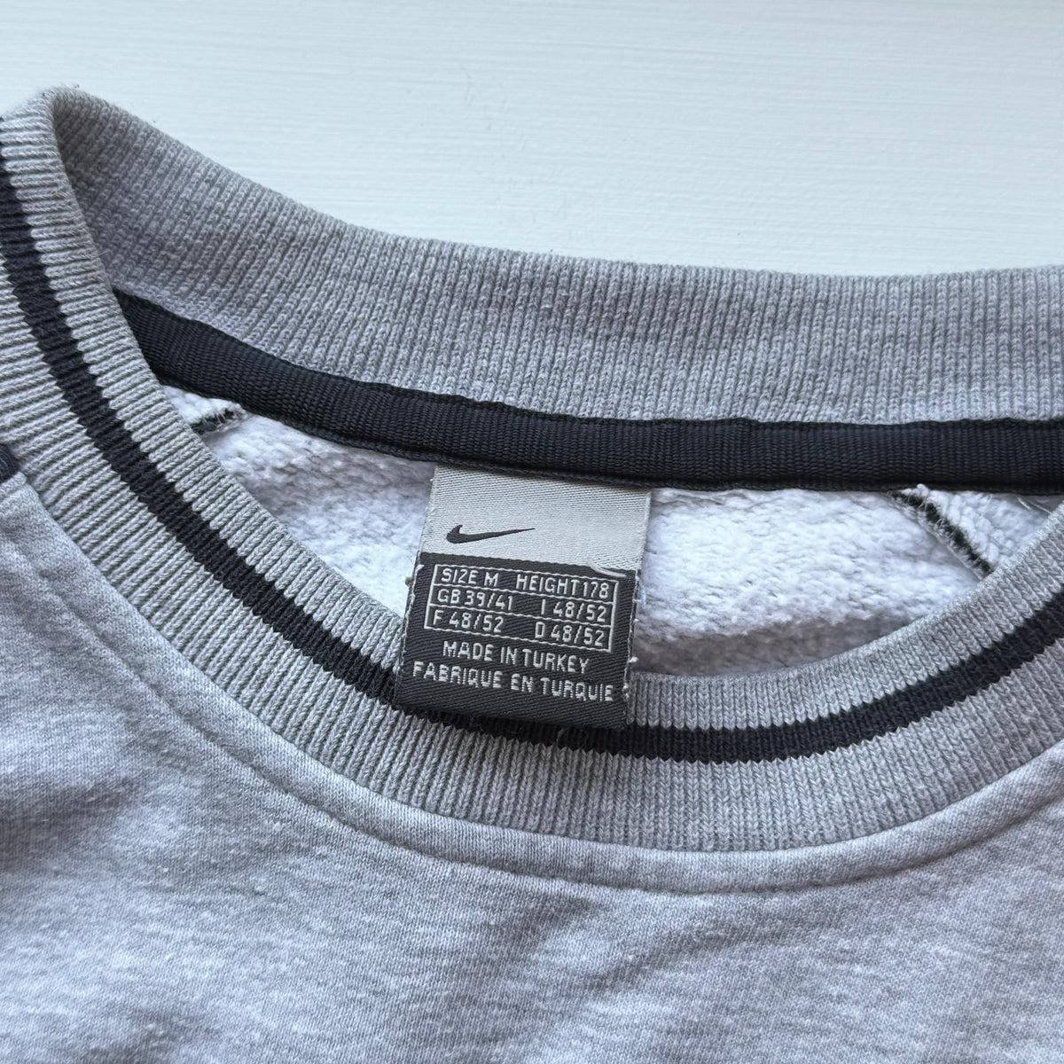 RARE 2000s Nike Sweatshirt Grey - (M)