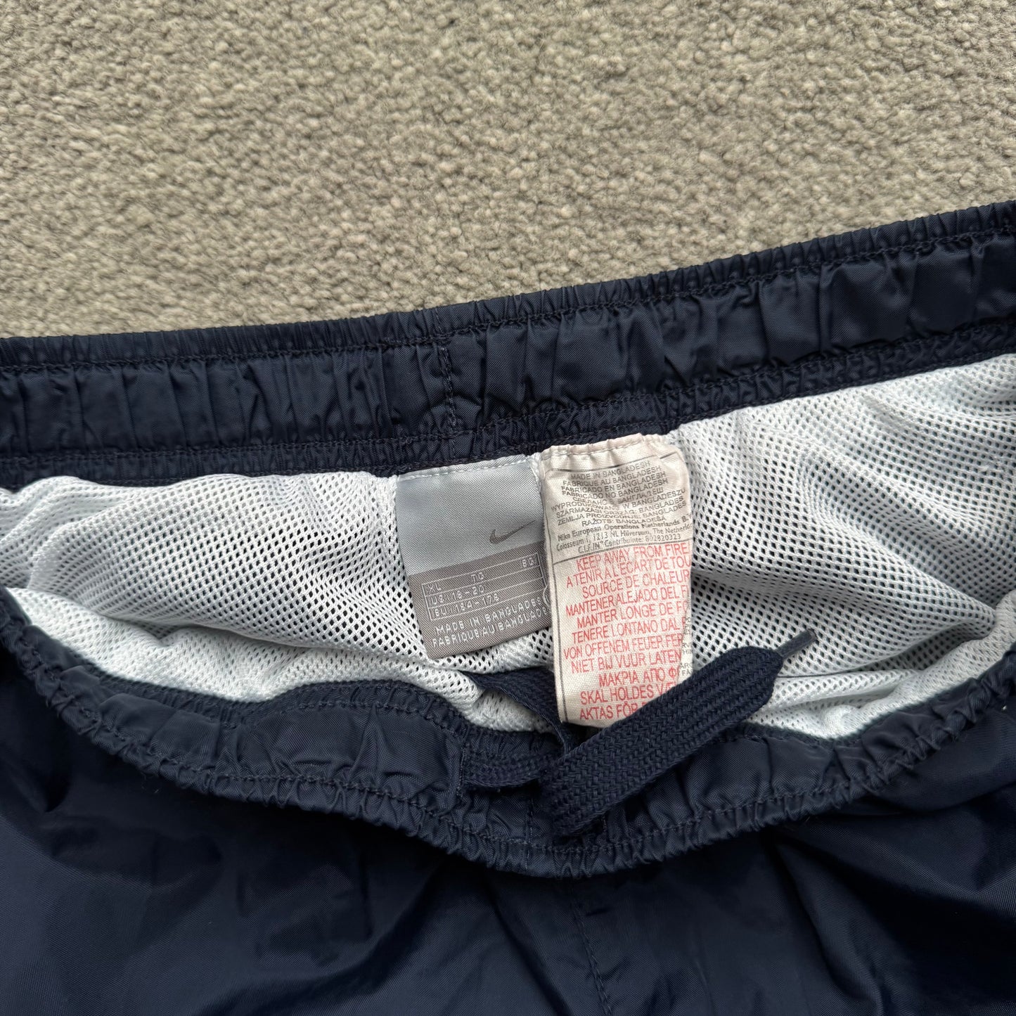 SUPER RARE 2000s Nike Trackpants Navy - (S)