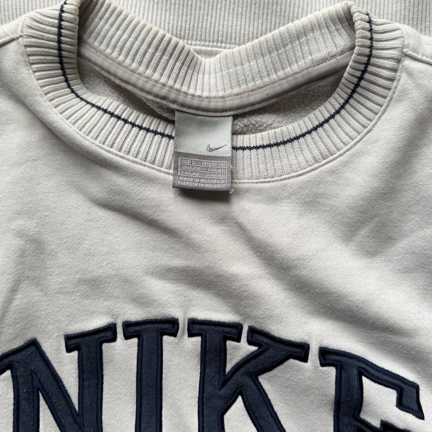 SUPER RARE 2000s Nike Sweatshirt White - (S)
