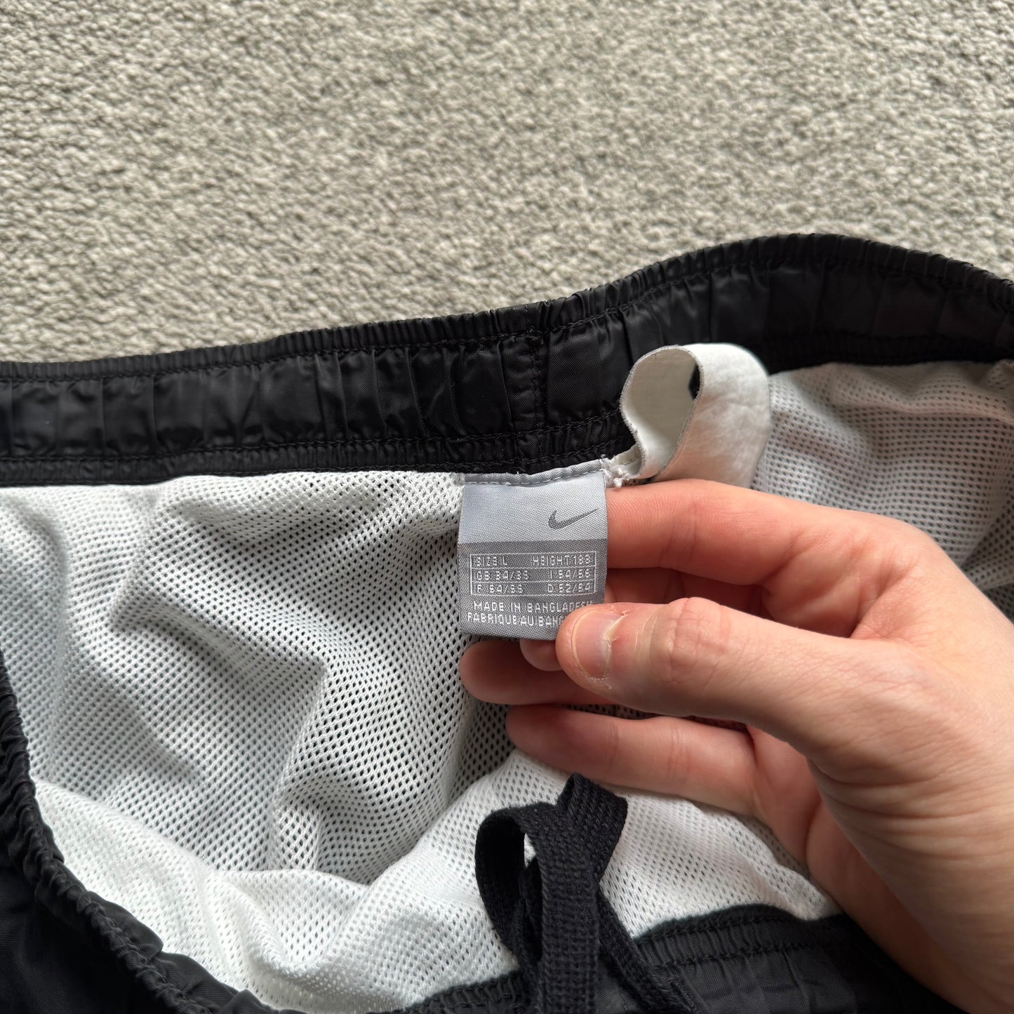 SUPER RARE 2000s Nike Trackpants Black - (L)