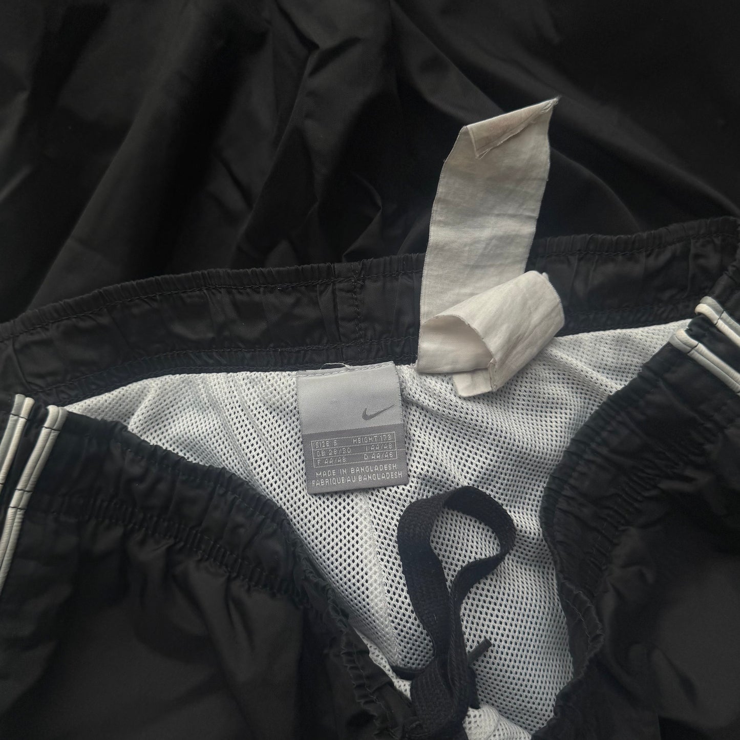 SUPER RARE 2000s Nike Trackpants Black - (S)