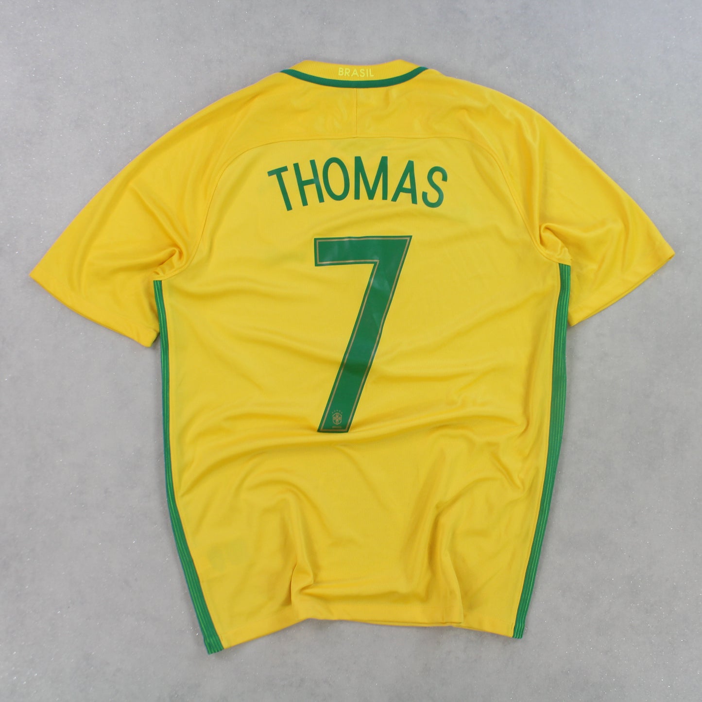 RARE 2014 Nike Brazil Top - (M)