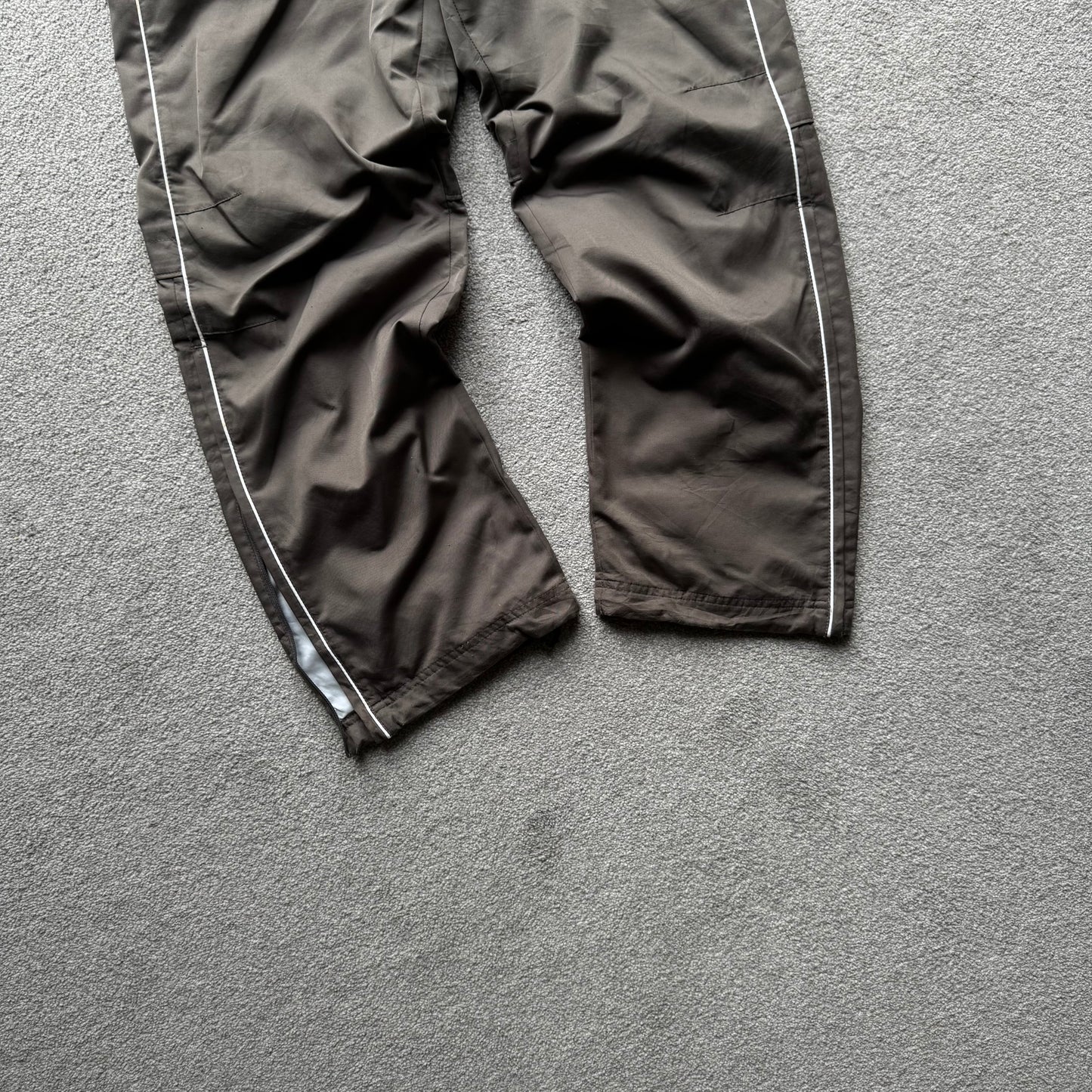 RARE 2000s Baggy Nike Trackpants Light Brown - (M)