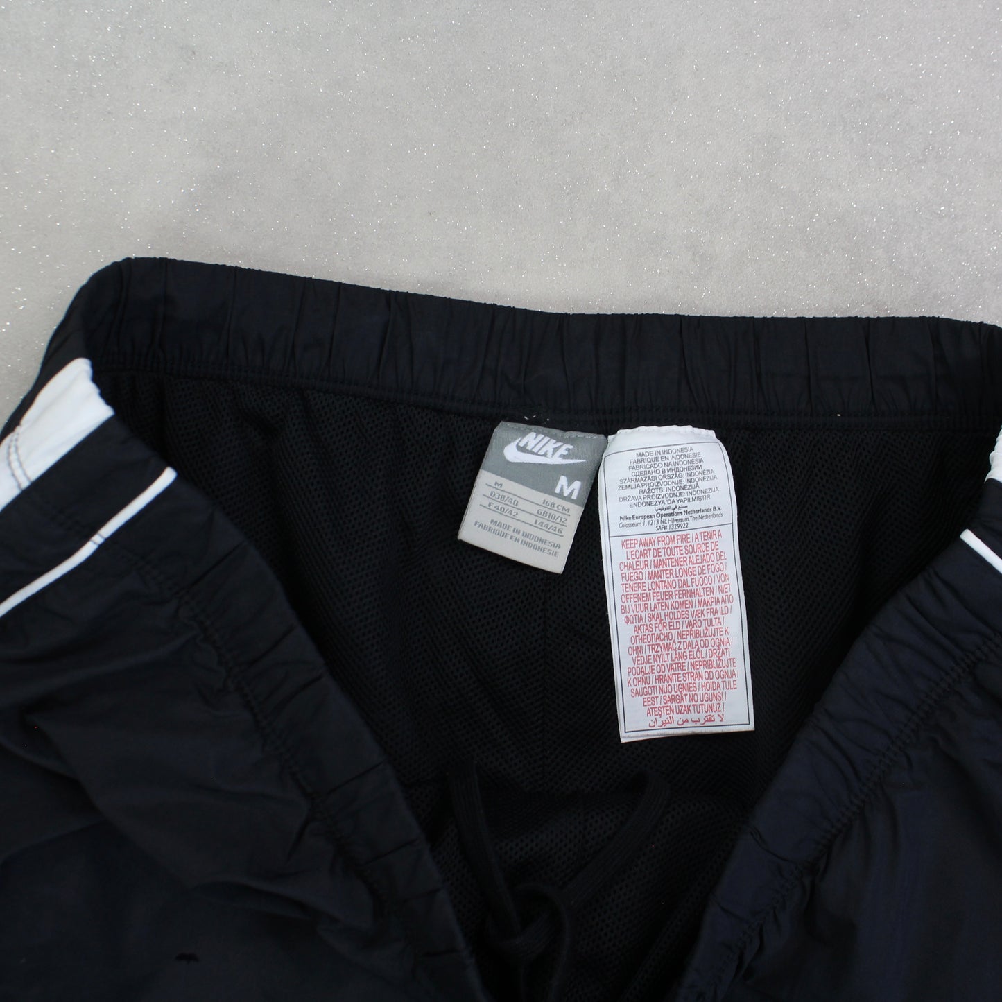 RARE 00s Nike Baggy Trackpants Black - (M)