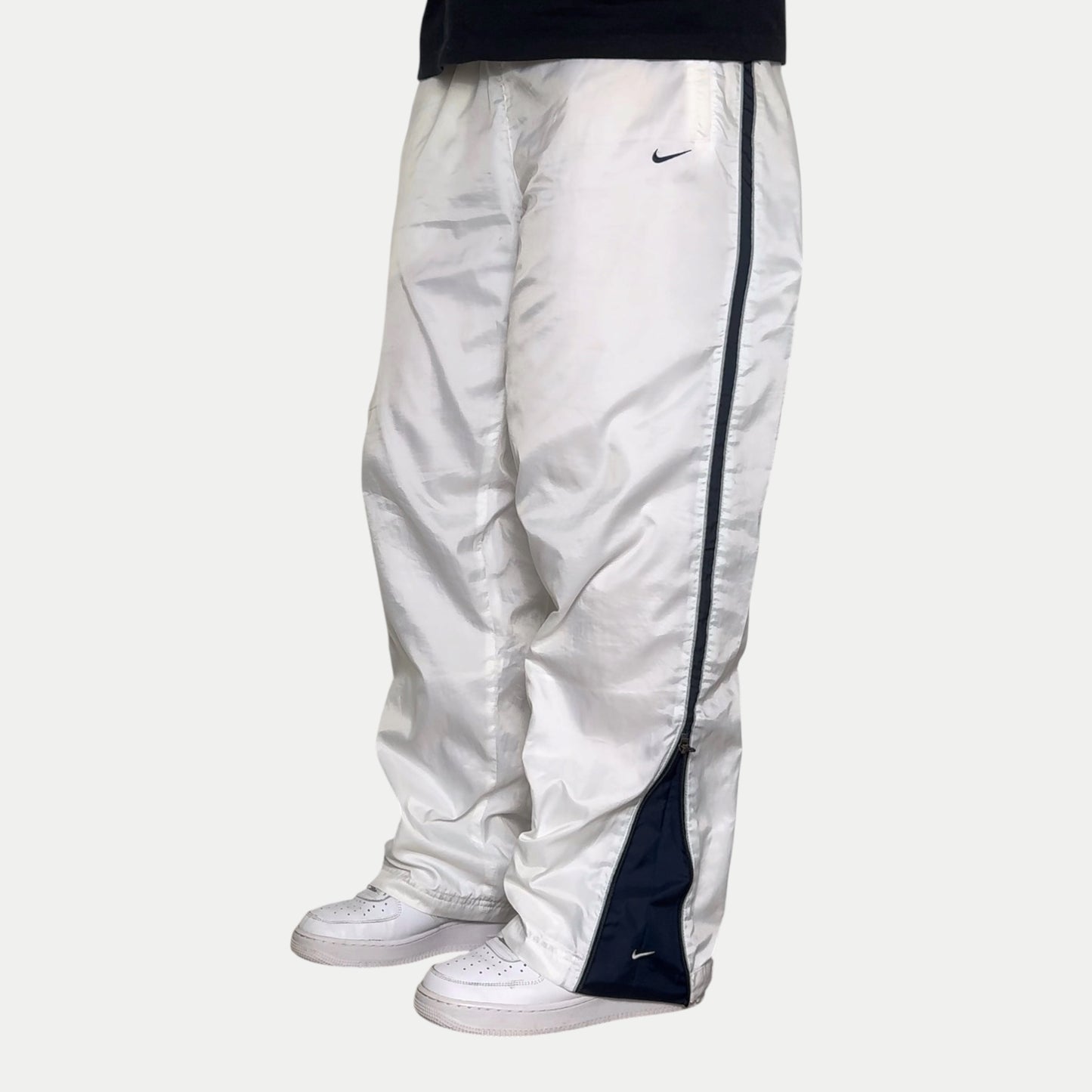 SUPER RARE 2000s Baggy Nike Trackpants White *PREMIUM* - (L)