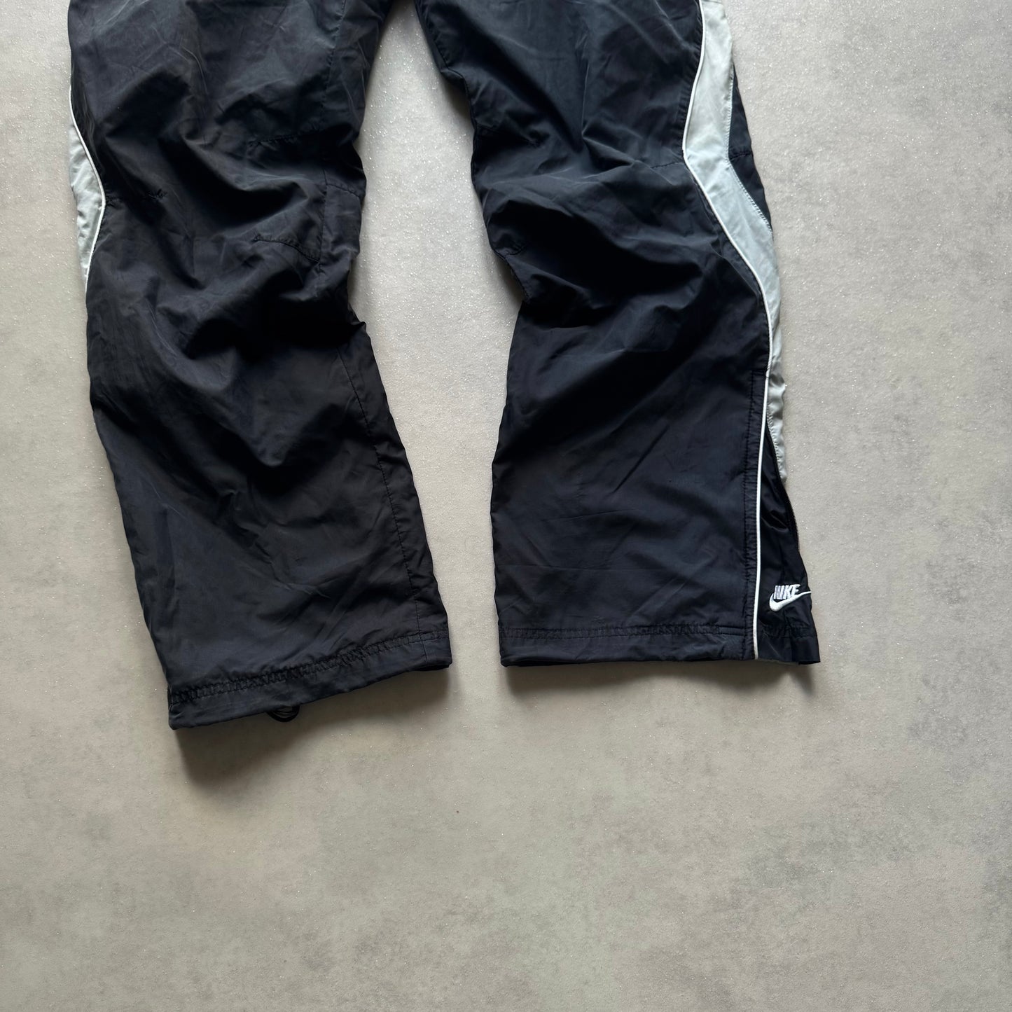 RARE 2000s Baggy Nike Trackpants Black - (M)