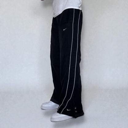 SUPER RARE 2000s Baggy Nike Trackpants Black *PREMIUM* - (L)