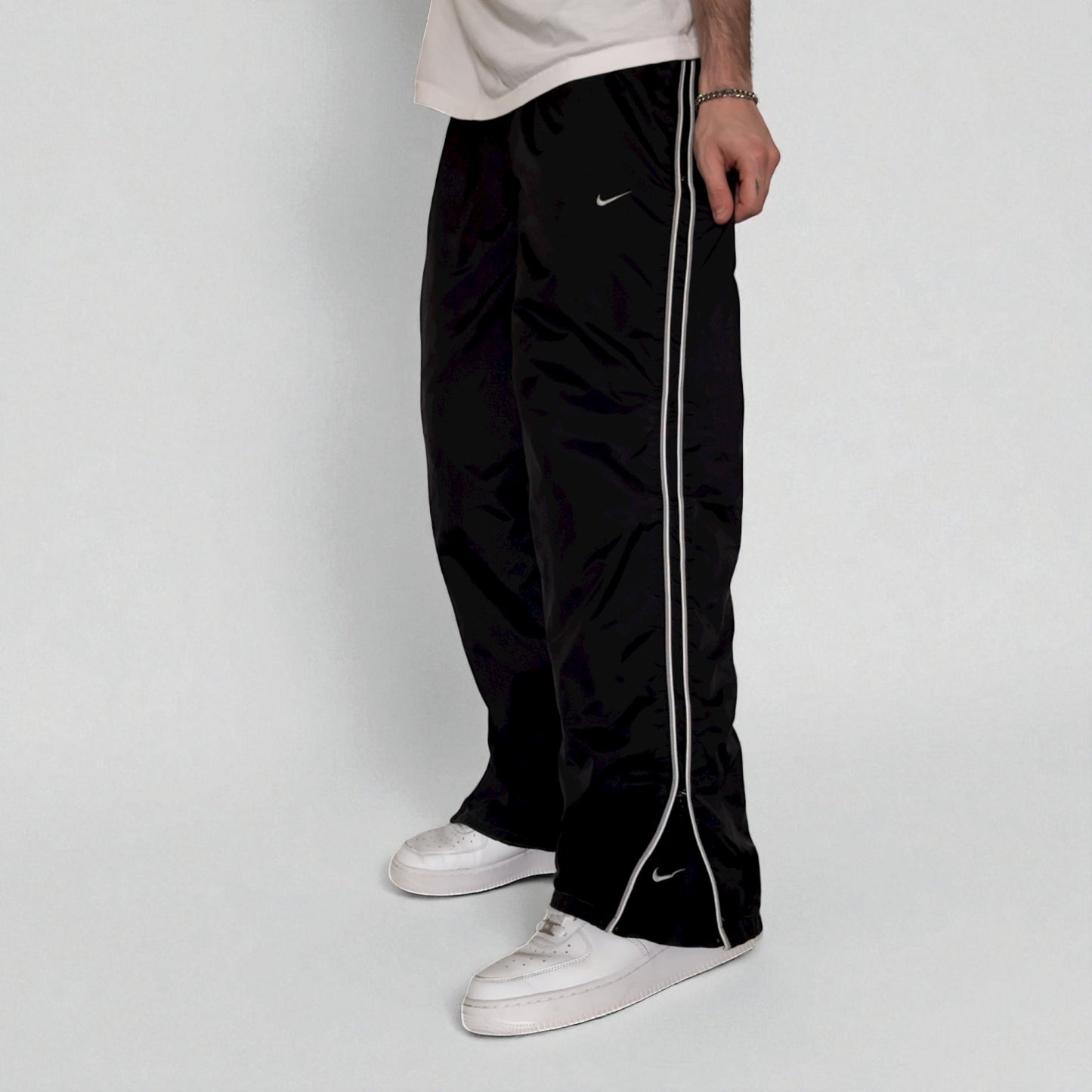 SUPER RARE 2000s Nike Trackpants Black - (L)