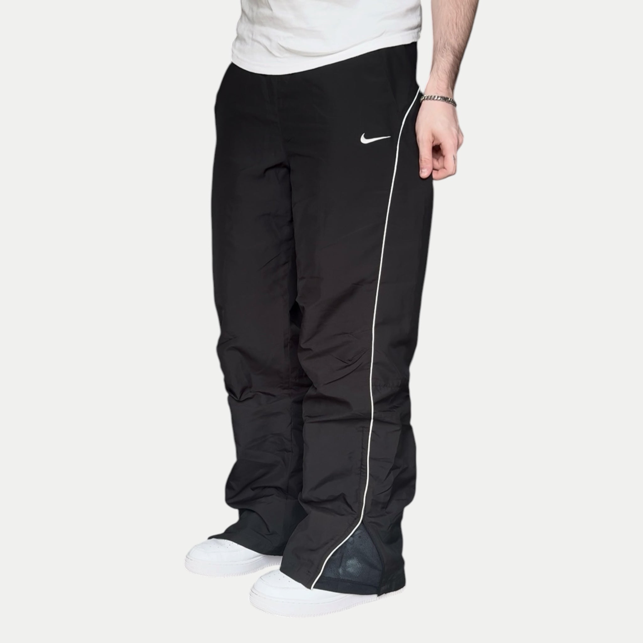 Track Pants & Bottoms – Refined Retro