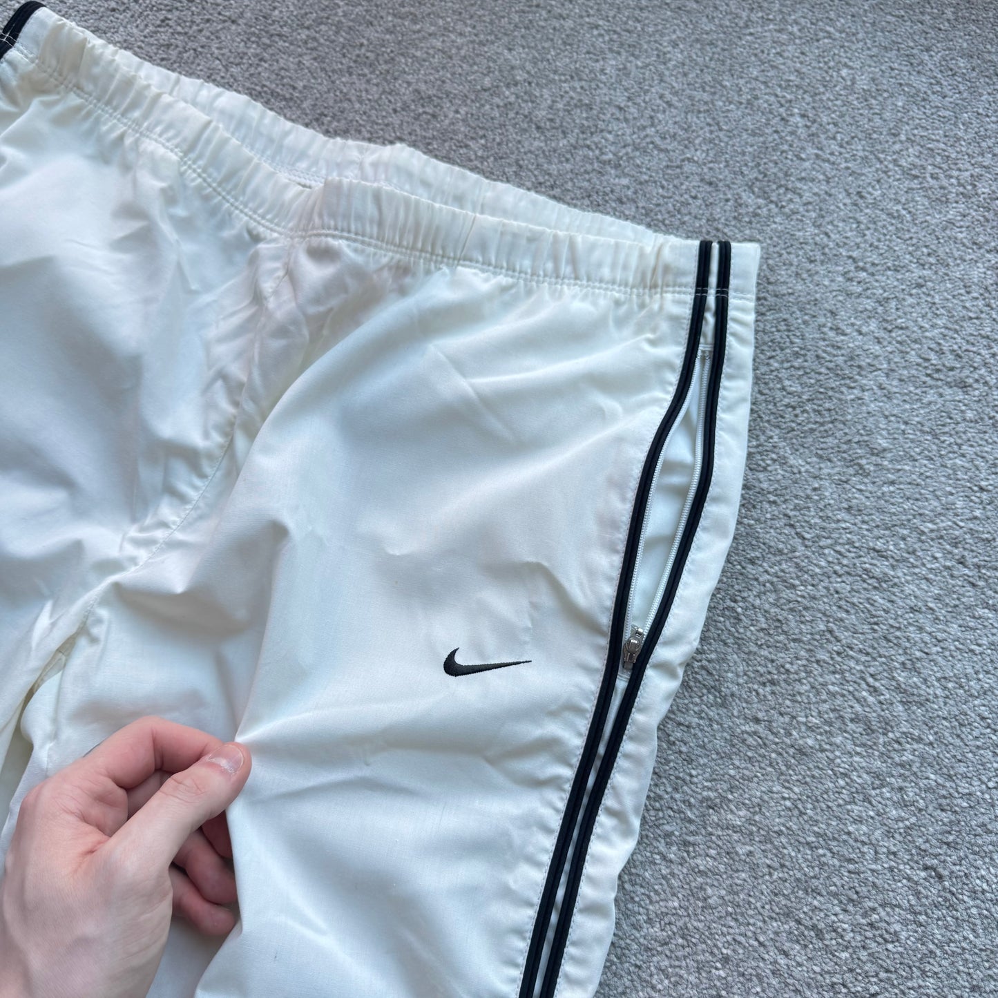 SUPER RARE 2000s Baggy Nike Trackpants - (M)