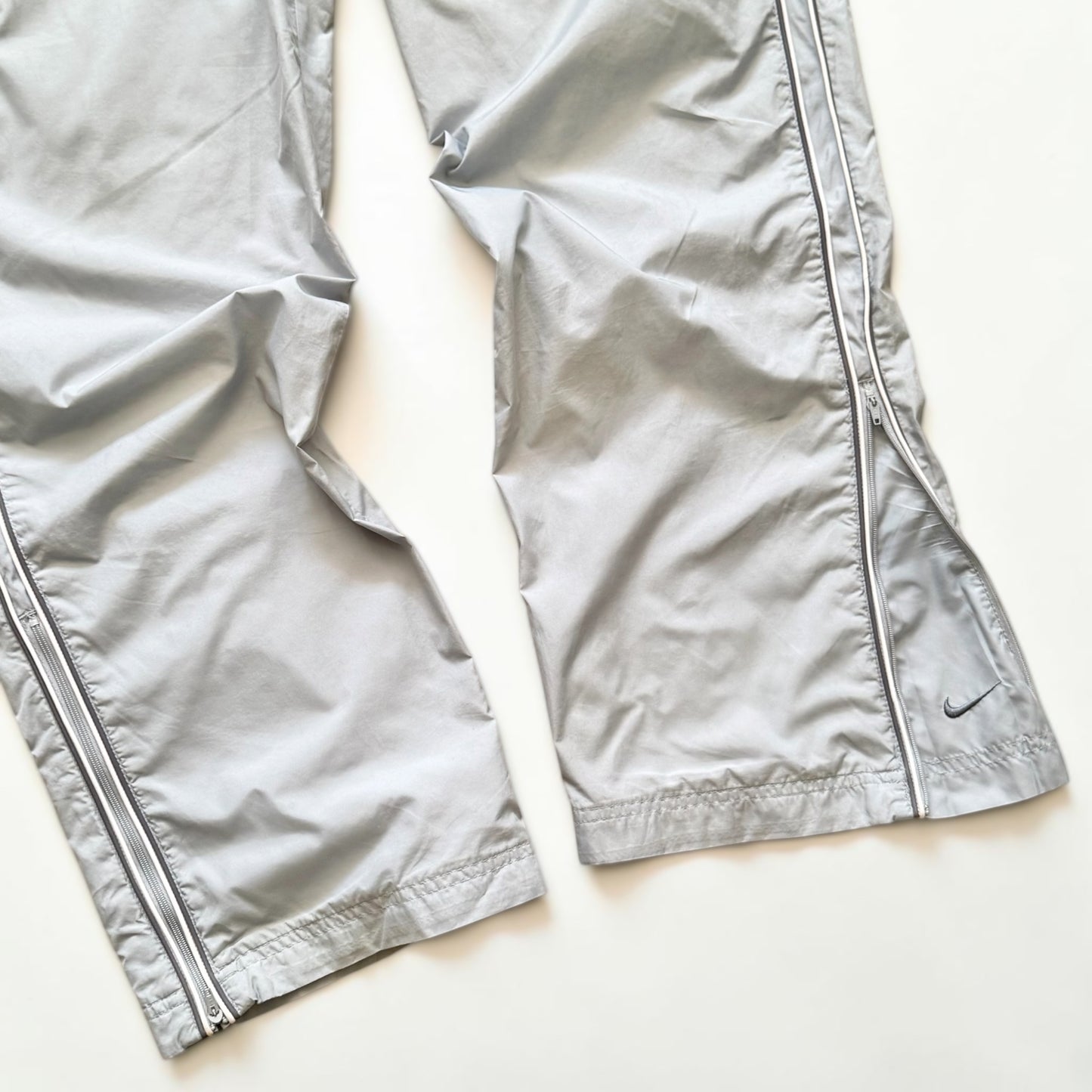 SUPER RARE 2000s Nike Trackpants Grey *PREMIUM* - (L)