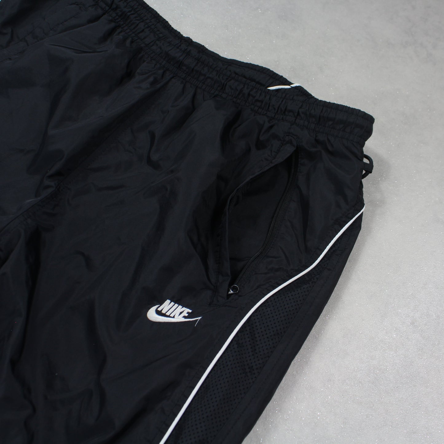 RARE 2000s Baggy Nike Trackpants Black - (L)