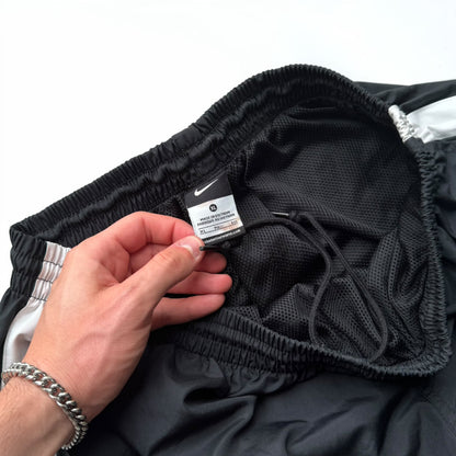RARE 2000s Baggy Nike Trackpants Black - (L)
