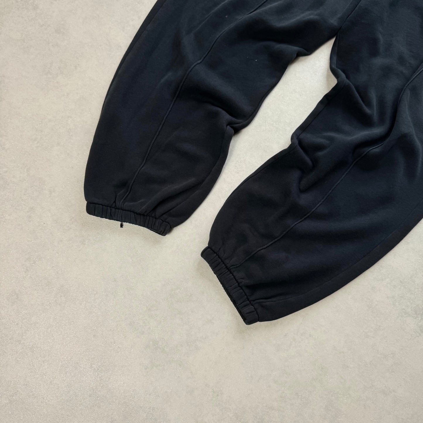 RARE Nike Joggers Black - (L)