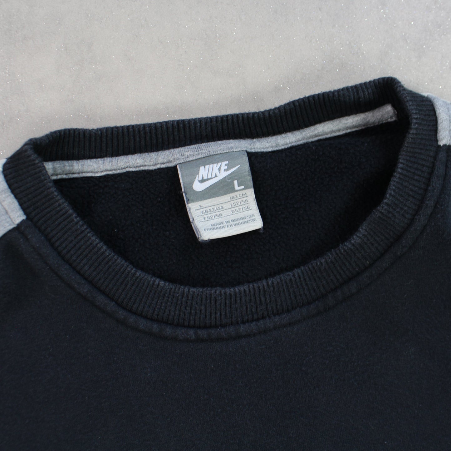 RARE 2000s Nike Sweatshirt Black - (L)