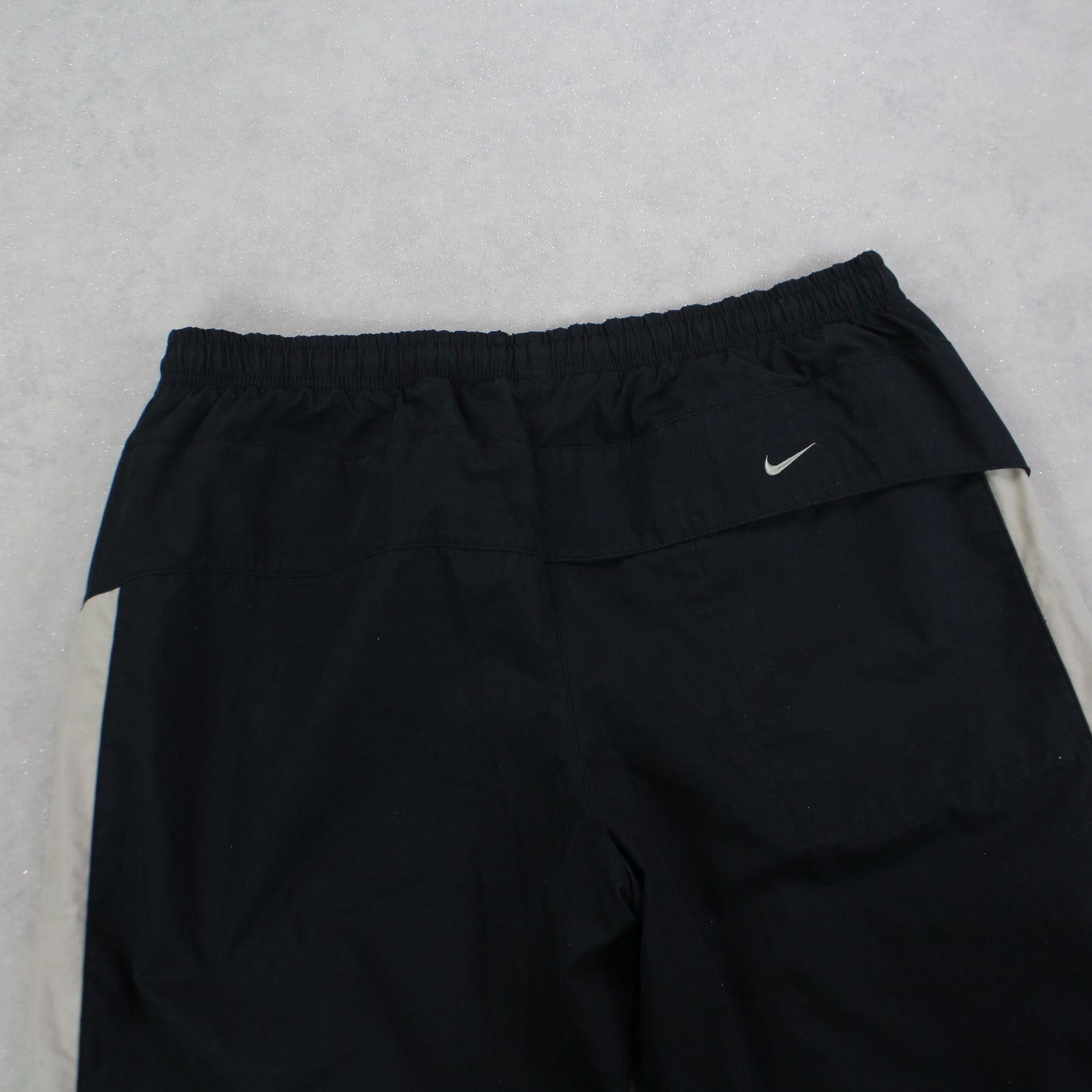 SUPE RARE 2000s Nike Baggy Trackpants Black - (S)