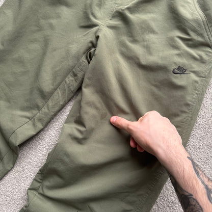 SUPER RARE 2000s Nike Trackpants Green - (S)