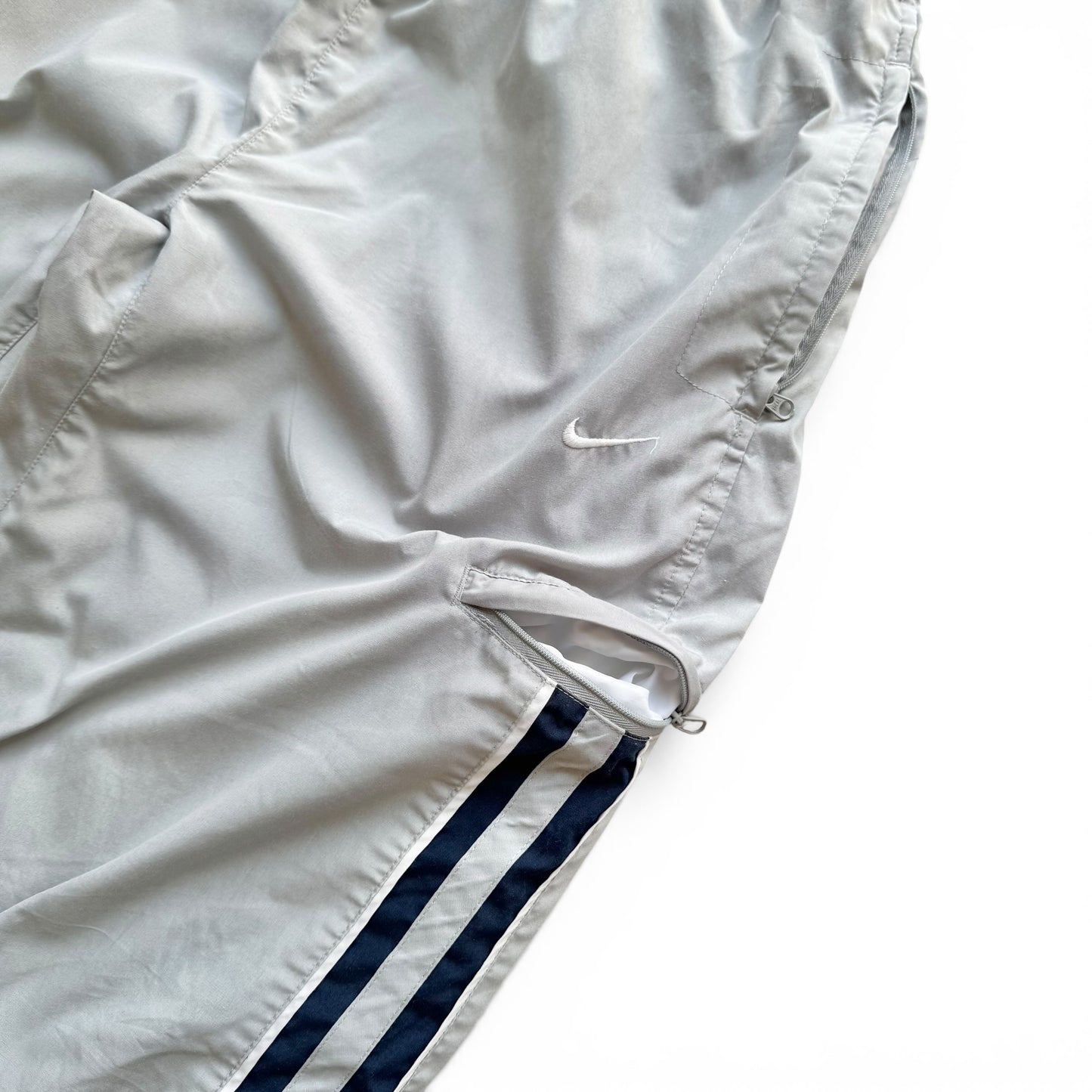 RARE 2000s Nike Trackpants Grey - (S)