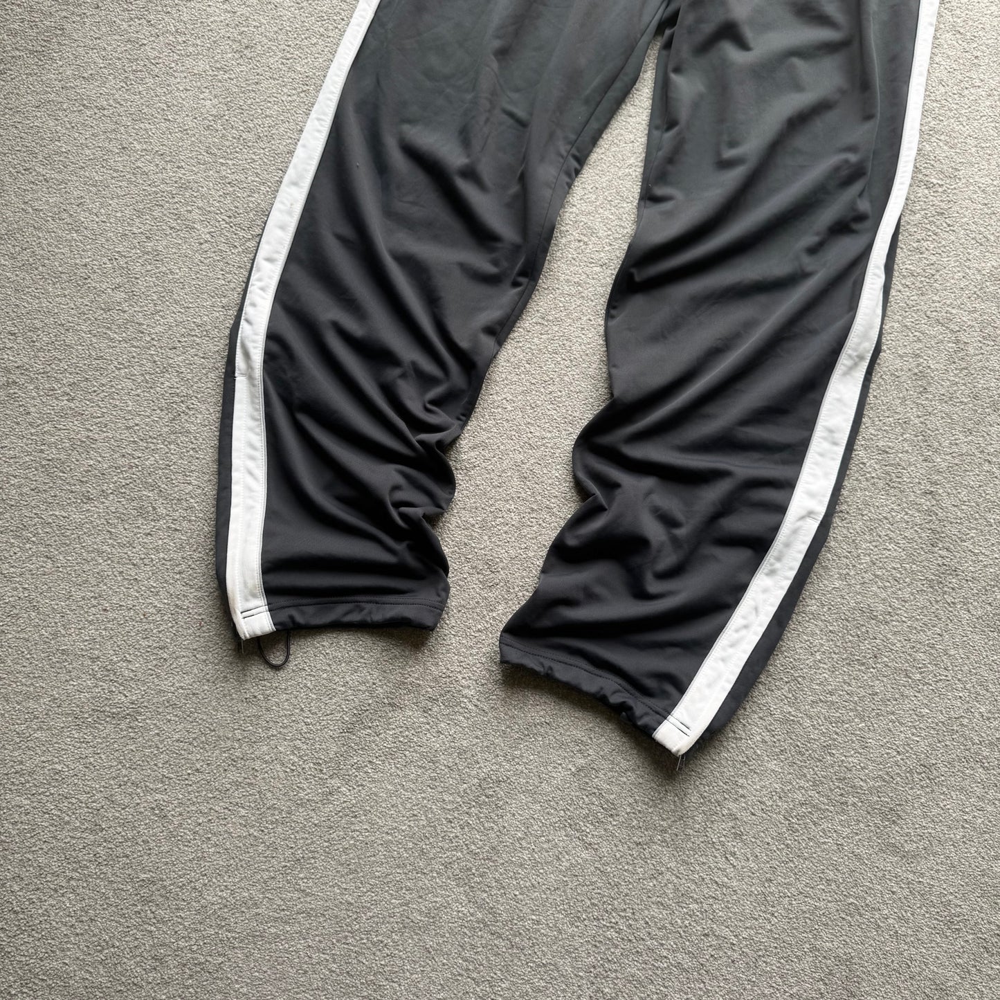 RARE 2000s Nike Trackpants Grey - (L)