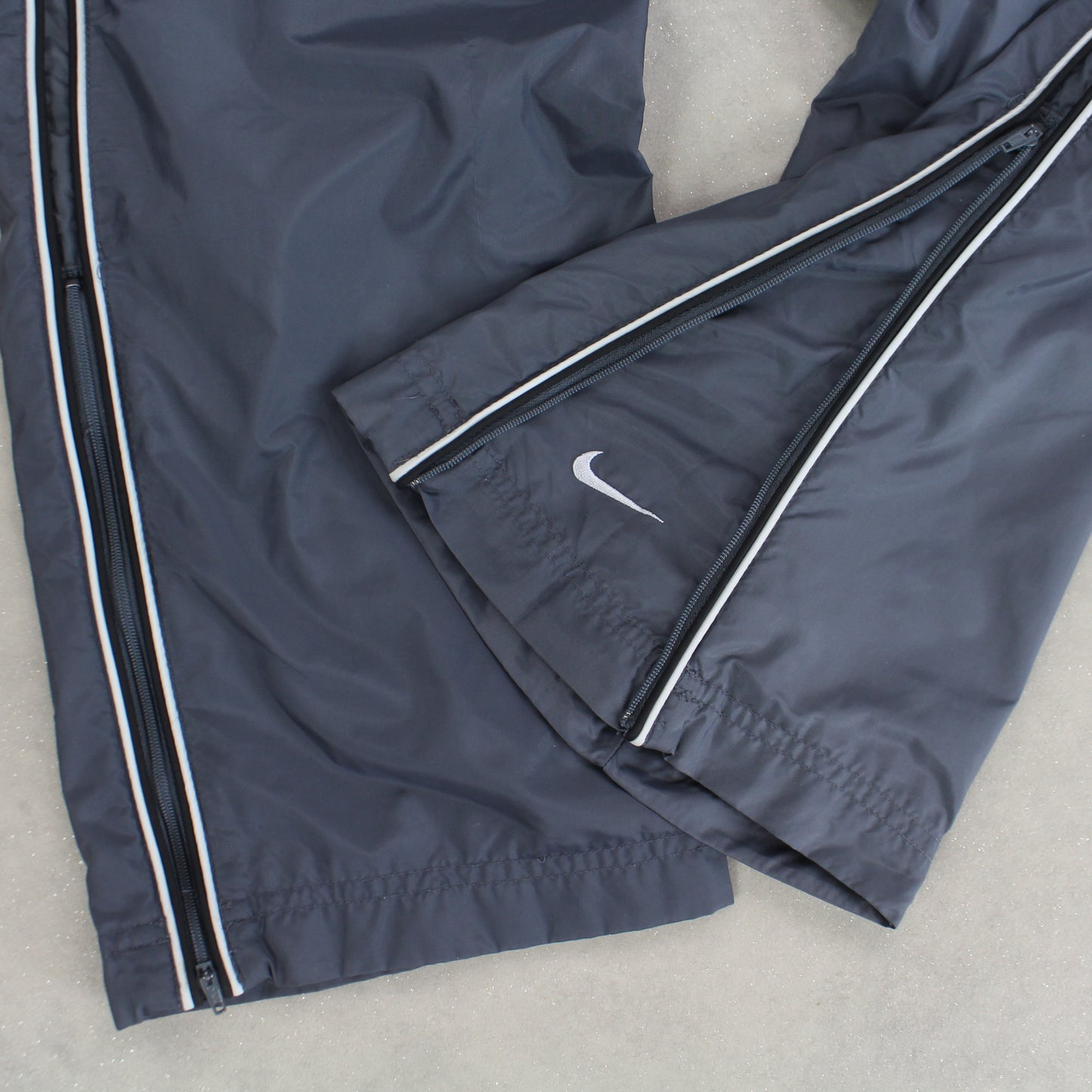 SUPER RARE 00s Nike Trackpants Grey - (S)