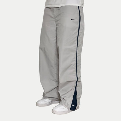 SUPER RARE 2000s Baggy Nike Trackpants Grey *PREMIUM* - (L)