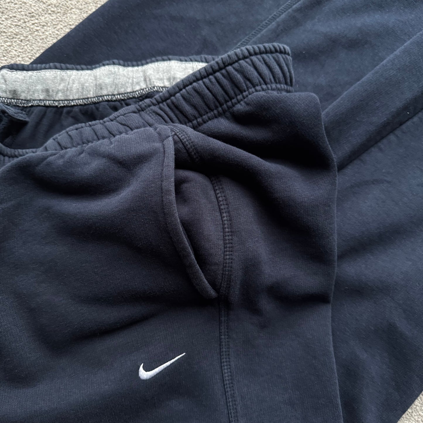 RARE 2000s Nike Joggers Navy - (M)