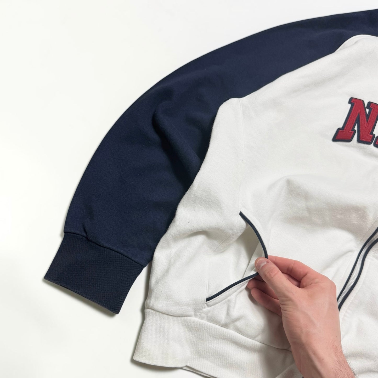 SUPER RARE 2000s Nike Hoodie White - (S)