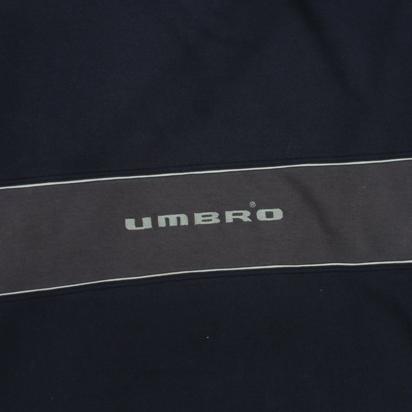 RARE Vintage 1990s Umbro Sweatshirt Black - (L)