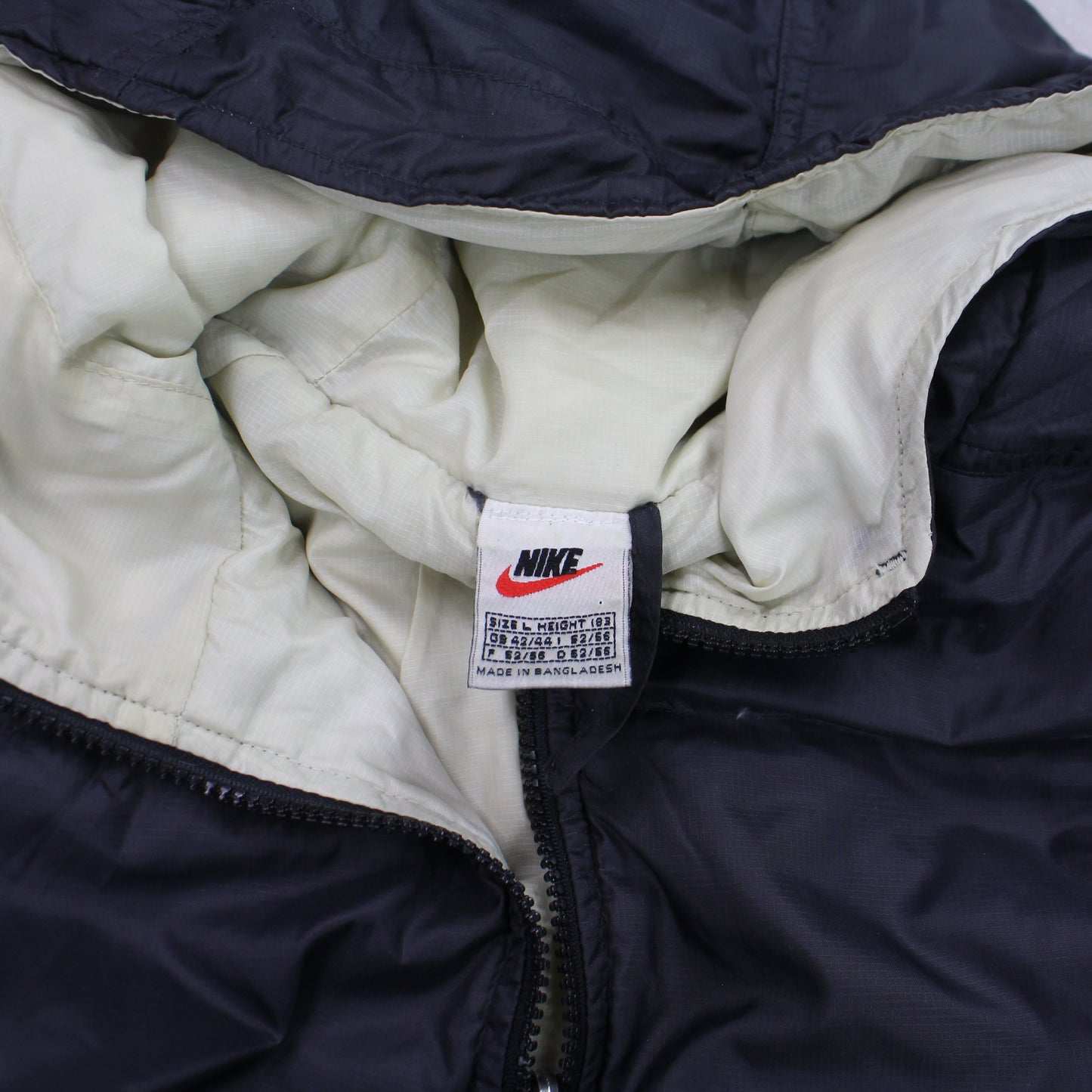 RARE Vintage 1990s Nike Puffer Jacket Black - (L)