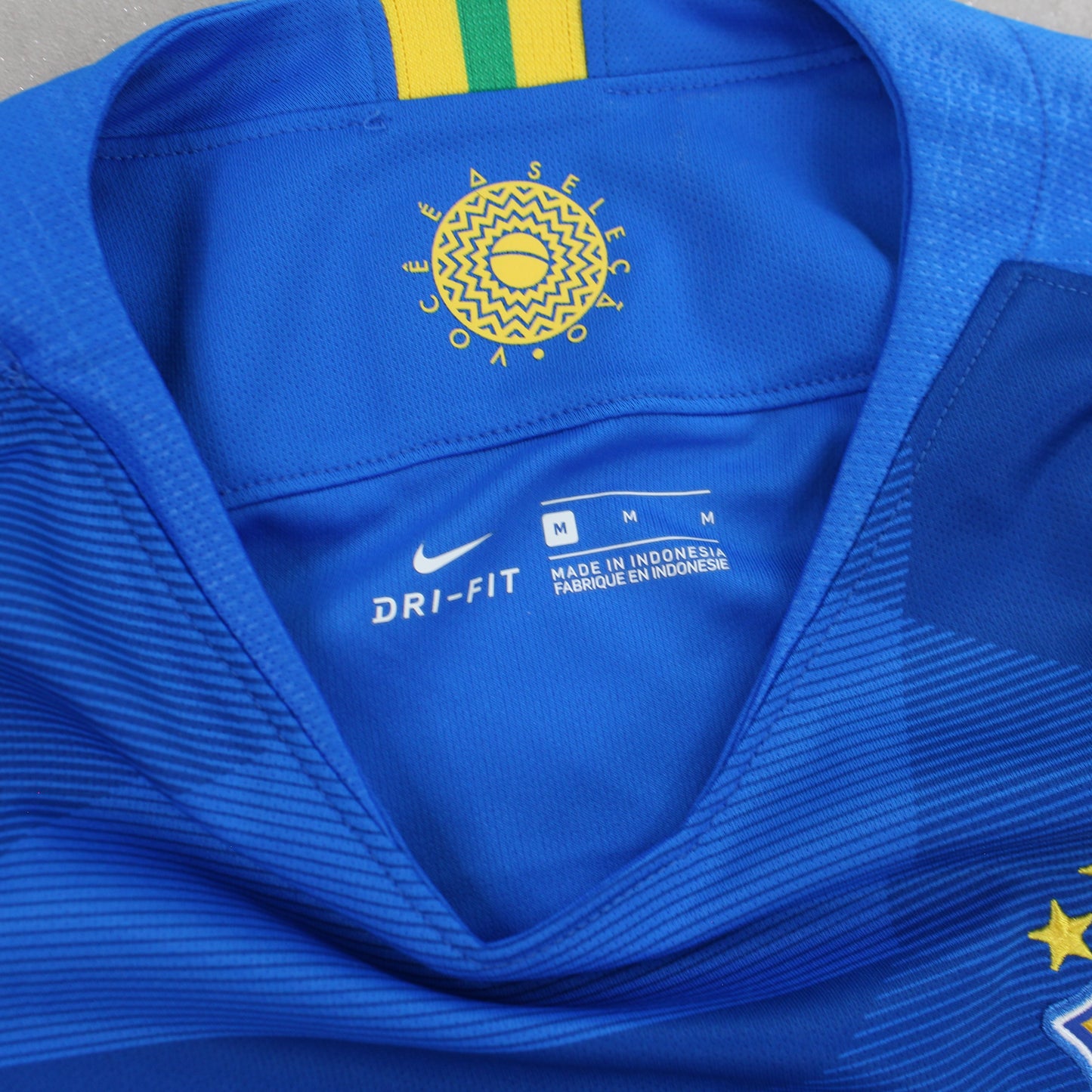 RARE 2018 Nike Brazil Top - (M)