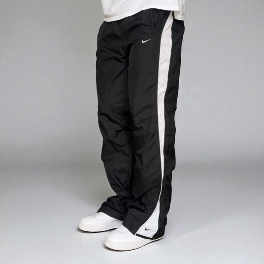 SUPER RARE 2000s Baggy Nike Trackpants Black - (L)