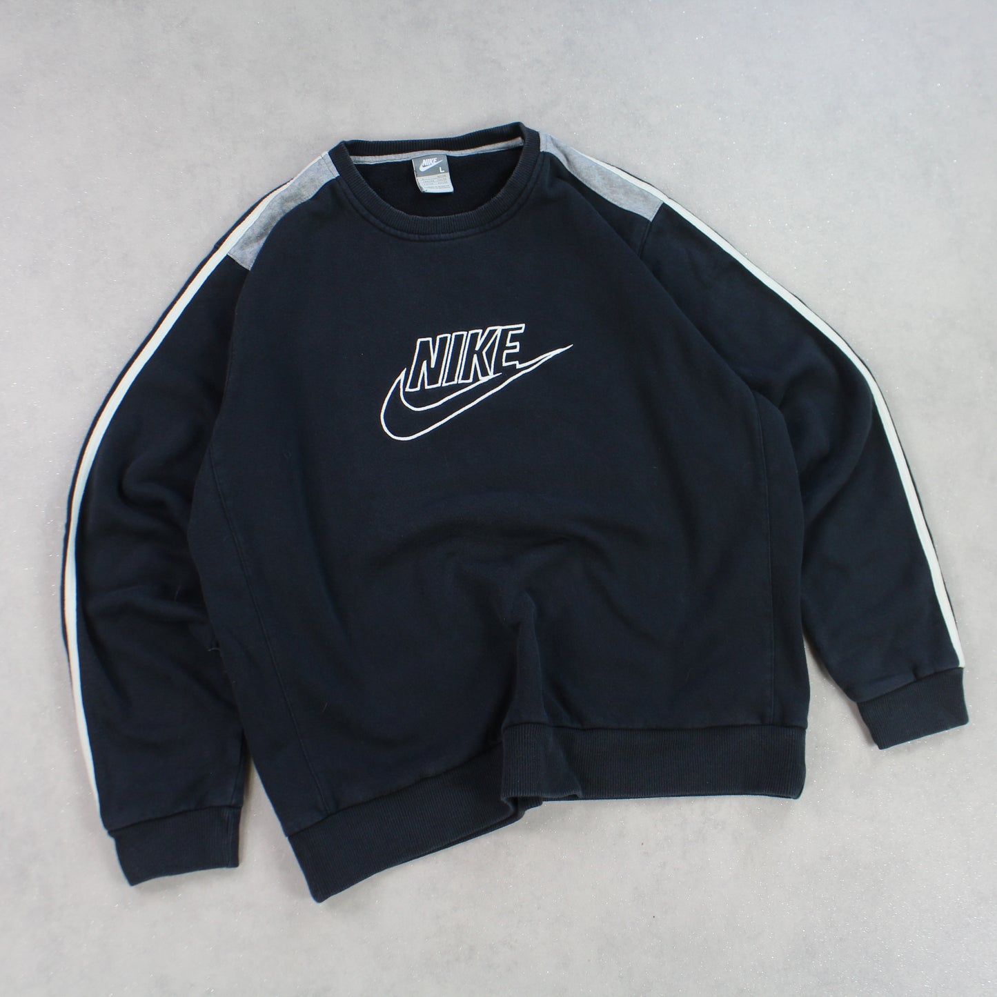 RARE 2000s Nike Sweatshirt Black - (L)
