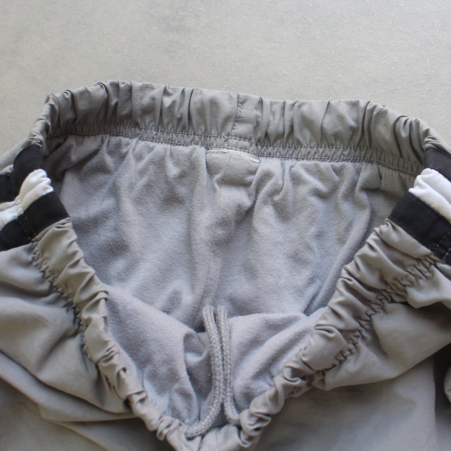 RARE 2000s Nike Trackpants Grey - (S)