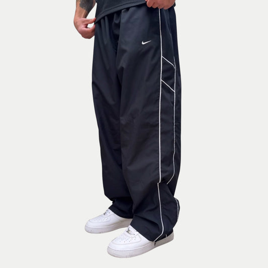 RARE 2000s Baggy Nike Trackpants Black - (L)