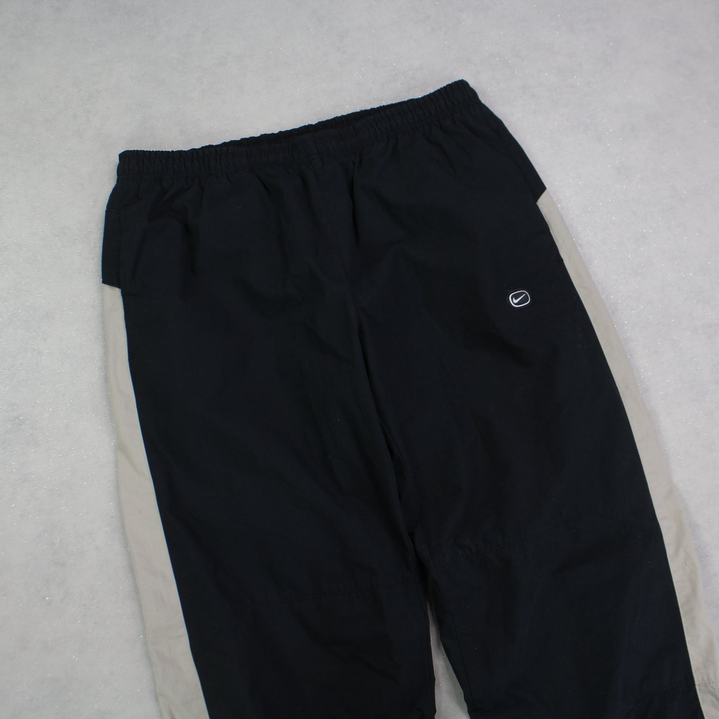 SUPE RARE 2000s Nike Baggy Trackpants Black - (S)