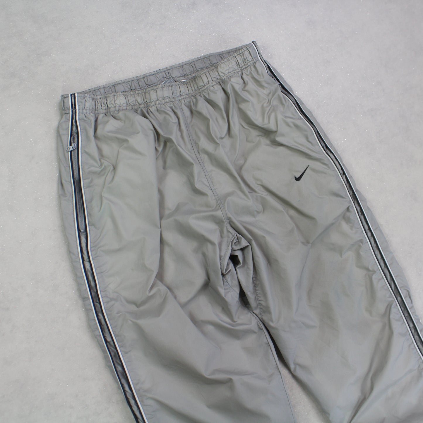 SUPER RARE 2000s Baggy Nike Trackpants Grey - (L)
