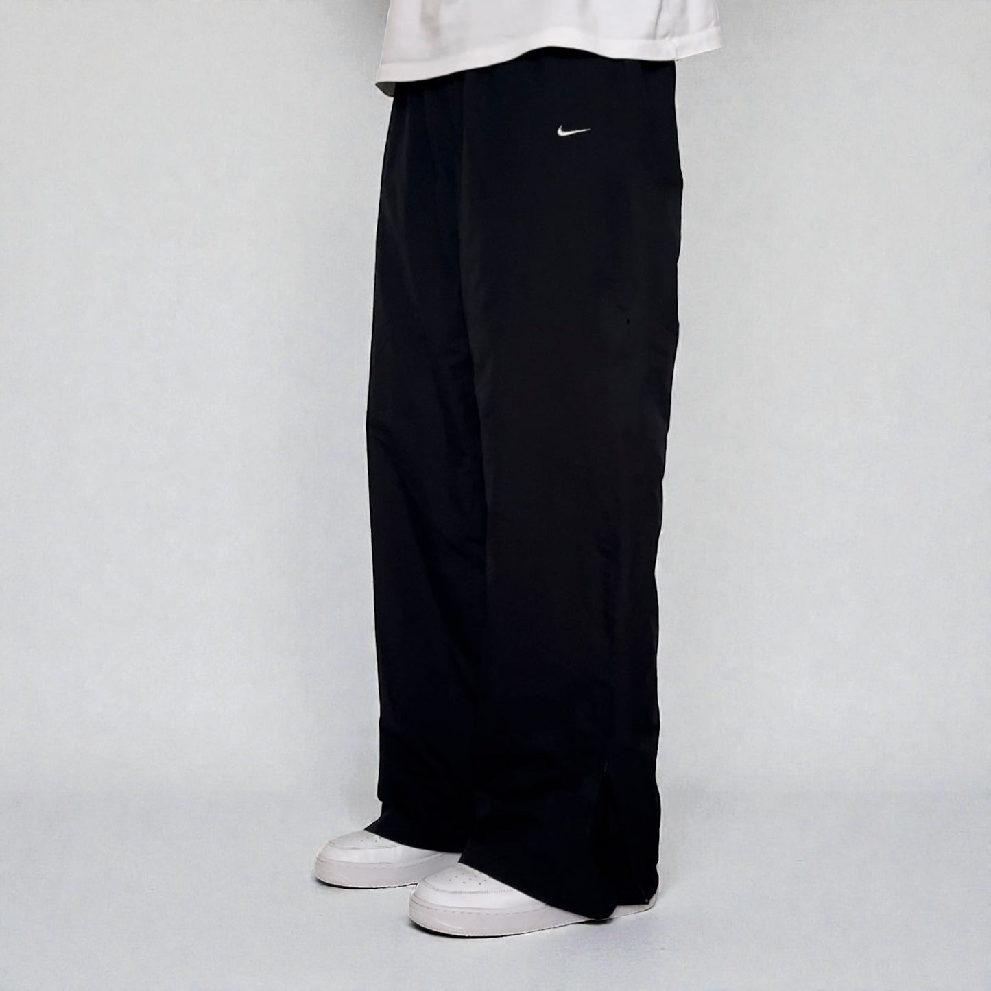 RARE 2000s Baggy Nike Trackpants Black - (M)