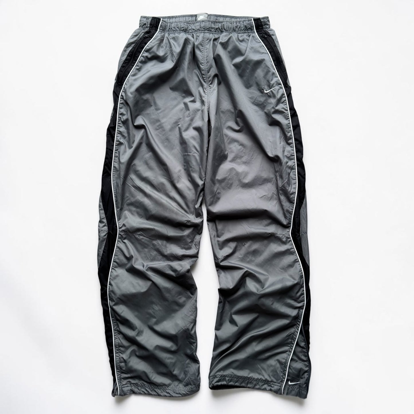 SUPER RARE 2000s Baggy Nike Trackpants Grey *PREMIUM* - (L)