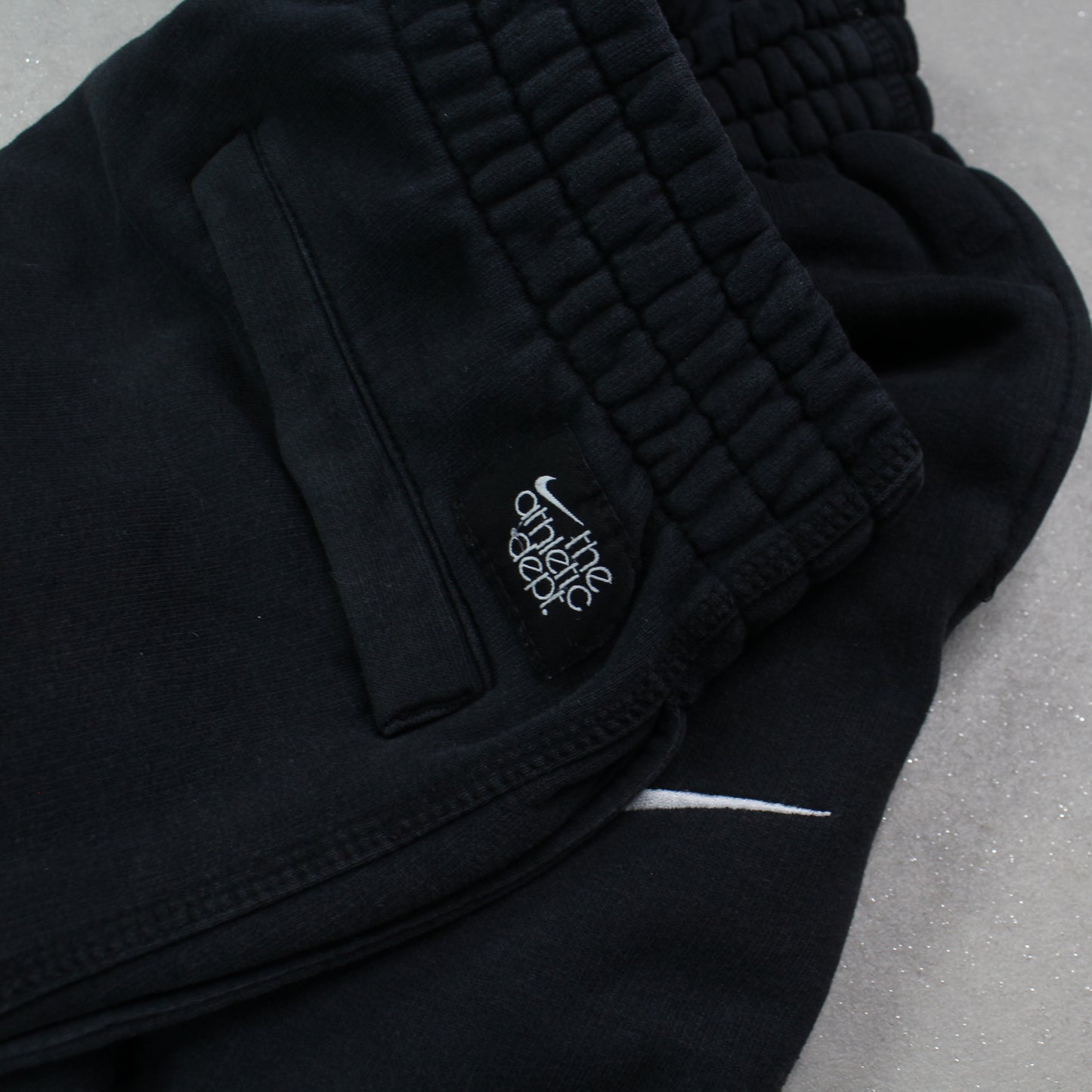 RARE 2000s Nike Joggers Black - (M)