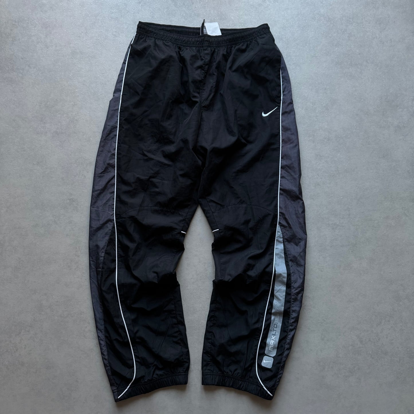 SUPER RARE 2000s Nike Air Max Trackpants Black - (L)