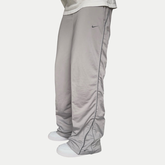 SUPER RARE 2000s Nike Trackpants Grey *PREMIUM* - (M)