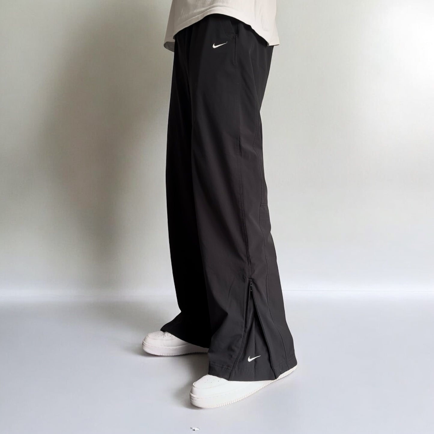 SUPER RARE 2000s Nike Trackpants Grey - (L)