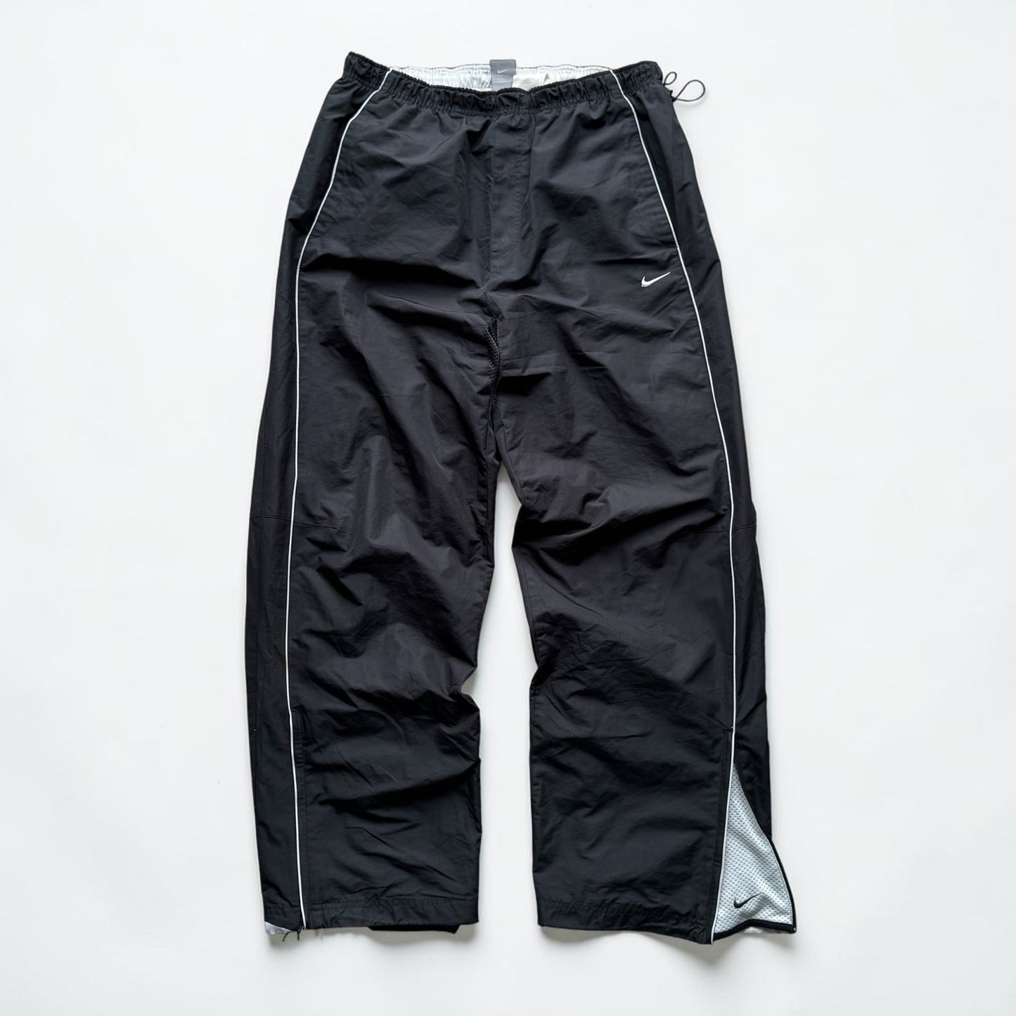 SUPER RARE 2000s Baggy Nike Trackpants Black *PREMIUM* - (L)