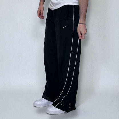 SUPER RARE 2000s Baggy Nike Trackpants Black *PREMIUM* - (L)