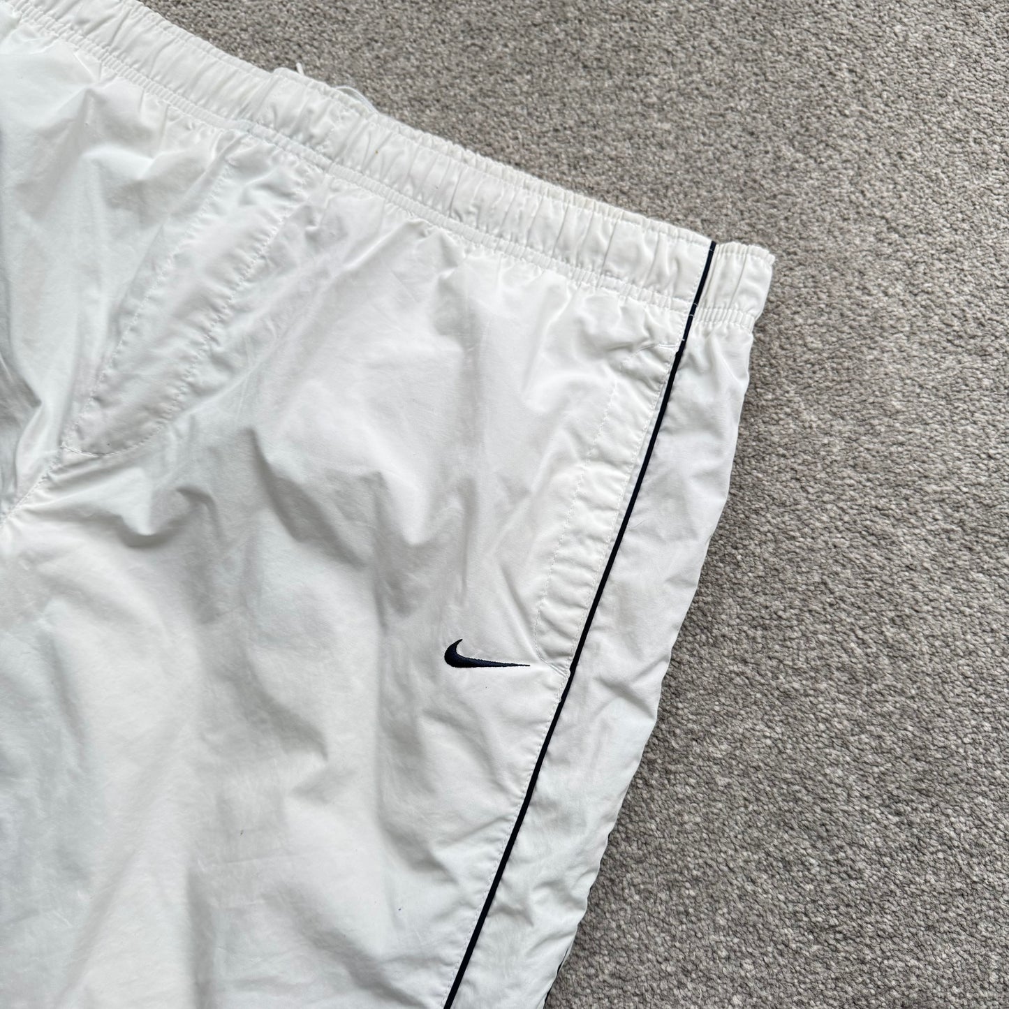 SUPER RARE 2000s Baggy Nike Trackpants White *PREMIUM* - (L)