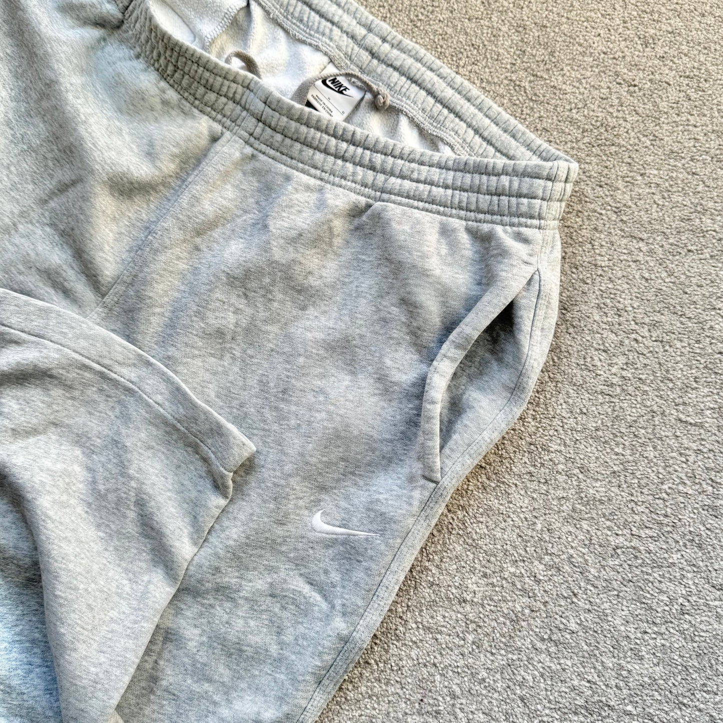 RARE Wide Leg Nike Joggers Grey - (L)