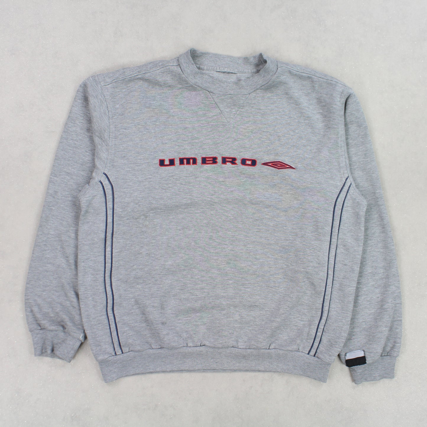 Vintage 00s Umbro Sweatshirt Grey - (S)