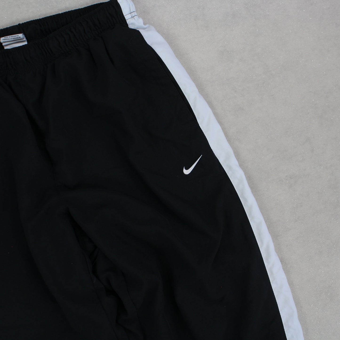 RARE 00s Nike Trackpants Black - (S)